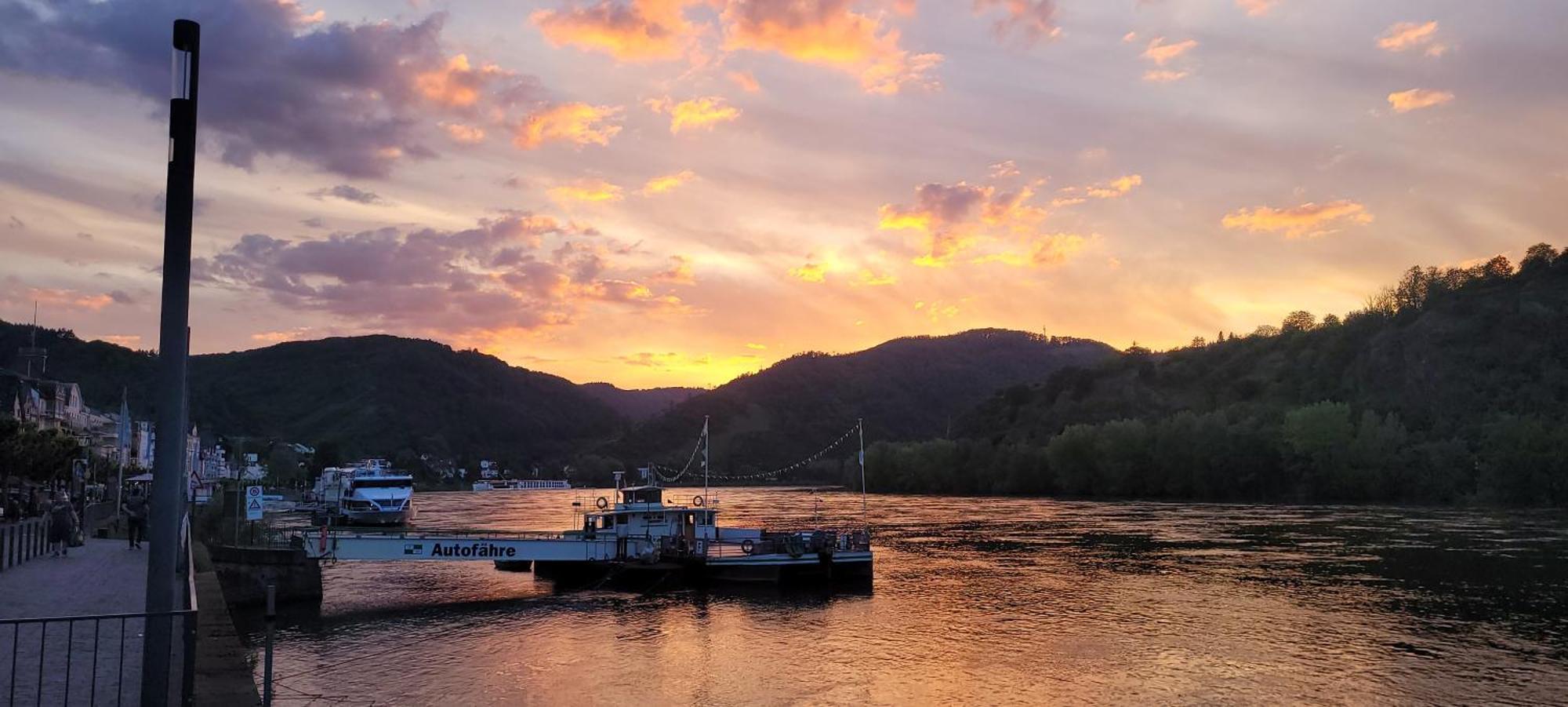 Urlaub Am Rhein, Ferienwohnung Mit Garten Boppard Bagian luar foto