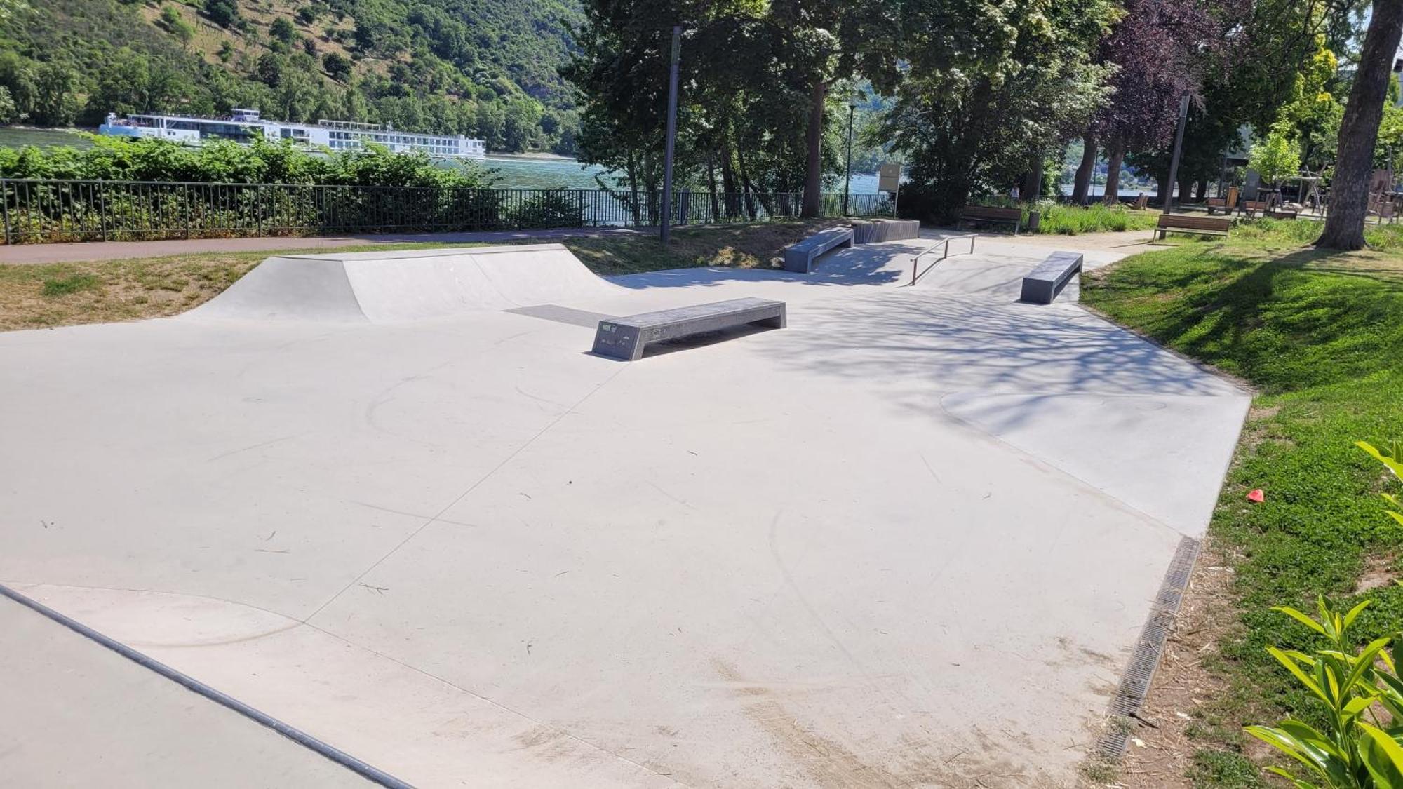 Urlaub Am Rhein, Ferienwohnung Mit Garten Boppard Bagian luar foto